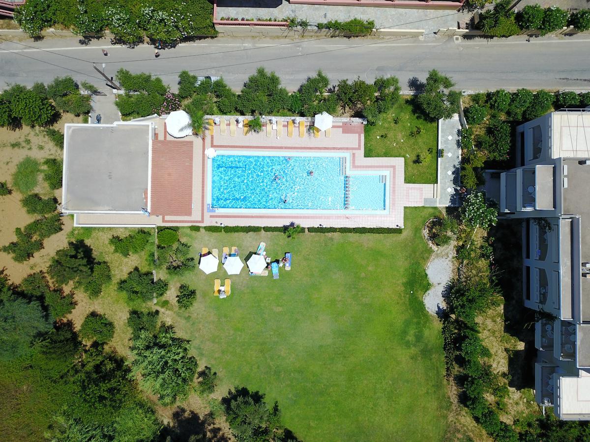Merabello Apartments Agia Marina Exterior foto
